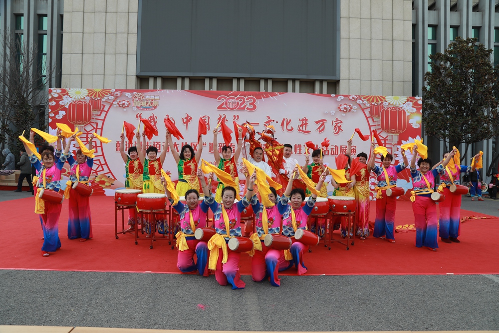 ce7672e1178f47f199dda4dde8c199c8.jpg
