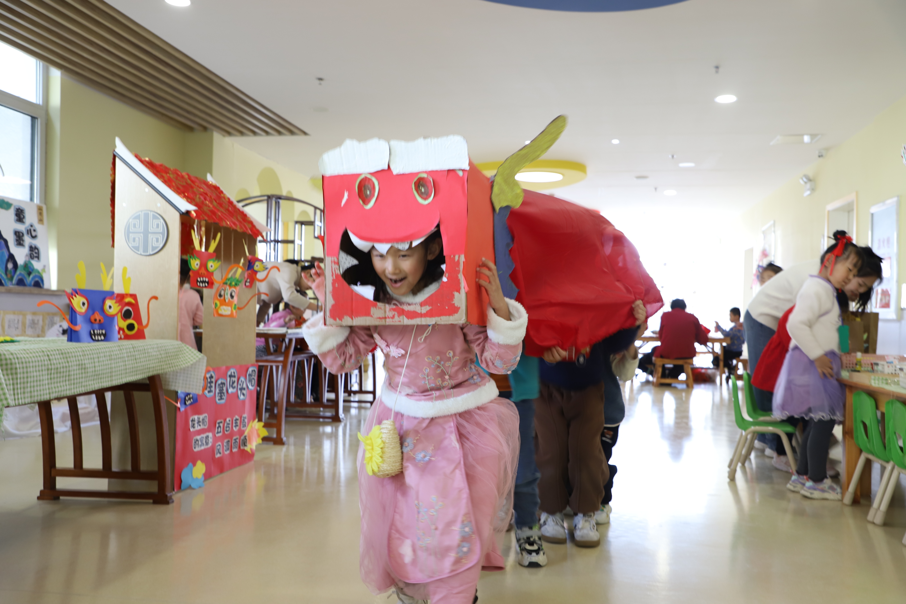 3d77a308435f4c6a983b52d27c04b56a.jpg